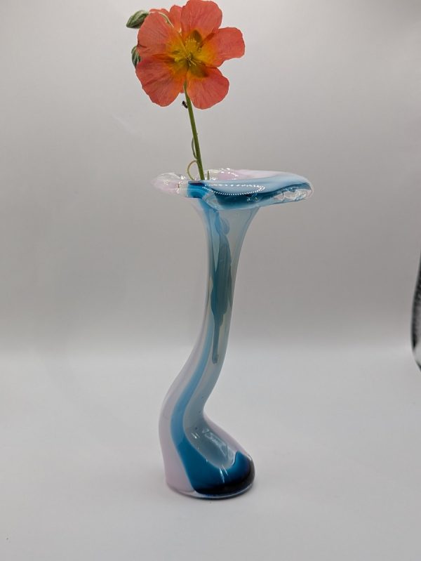 Stunning Atlantic vase
