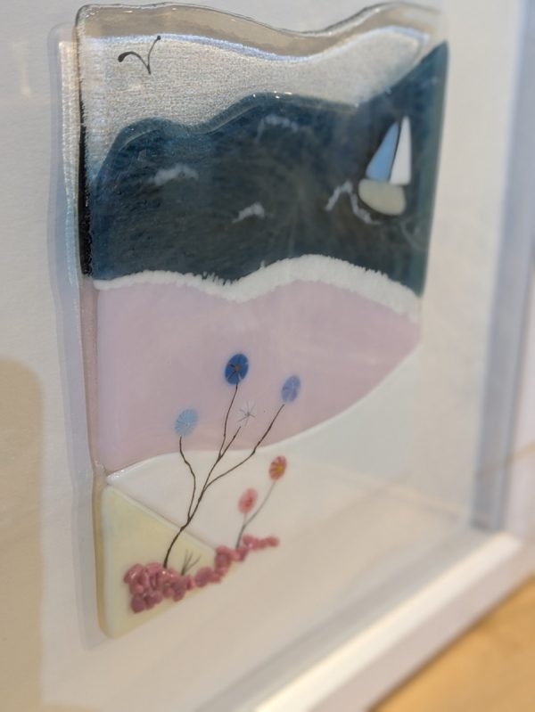 Beautiful Atlantic Beach framed glass art: 33cm x 33cm - Image 5