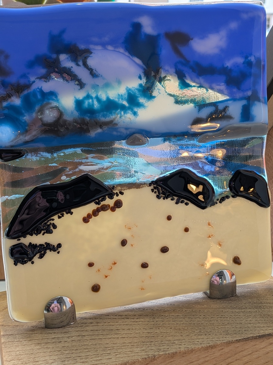 Mara Amore glass art commission