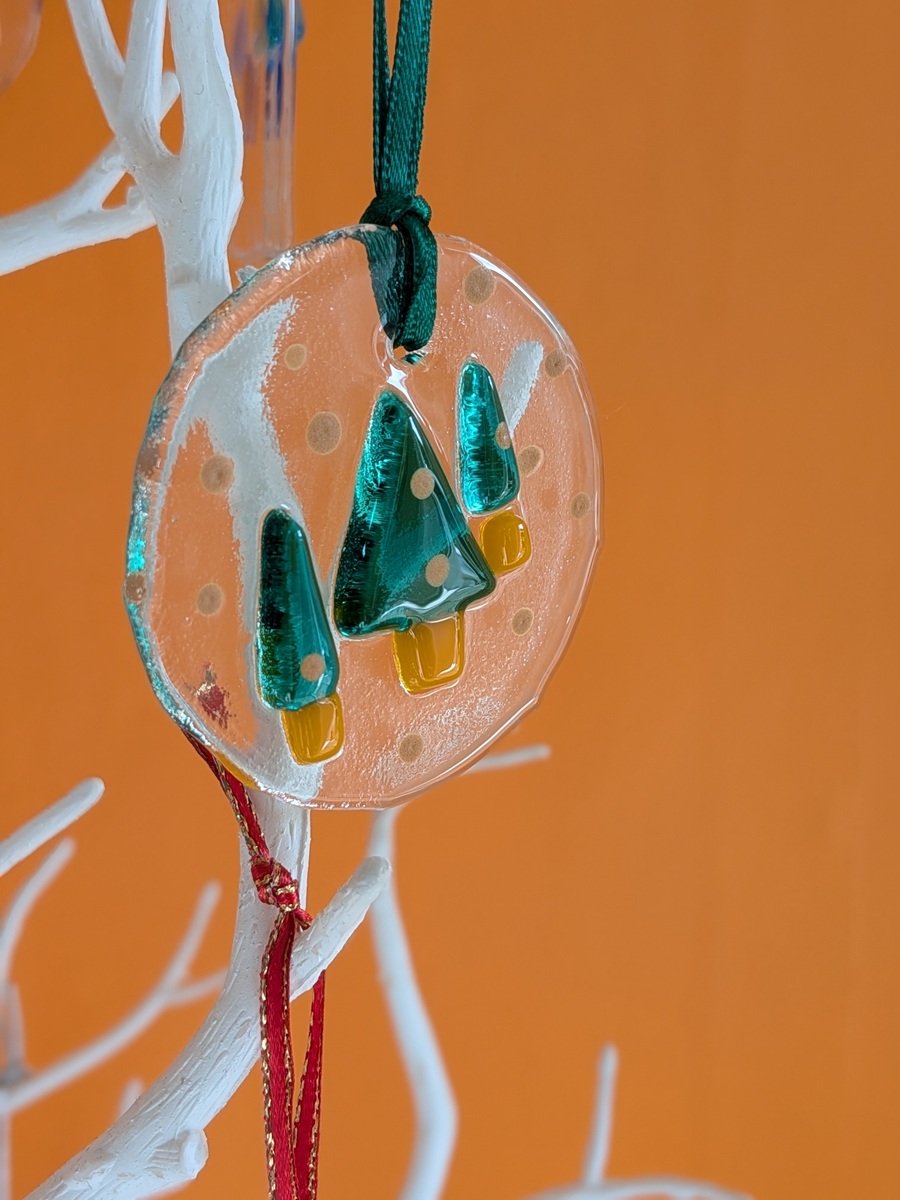 Glass Christmas Tree Circles - Image 3