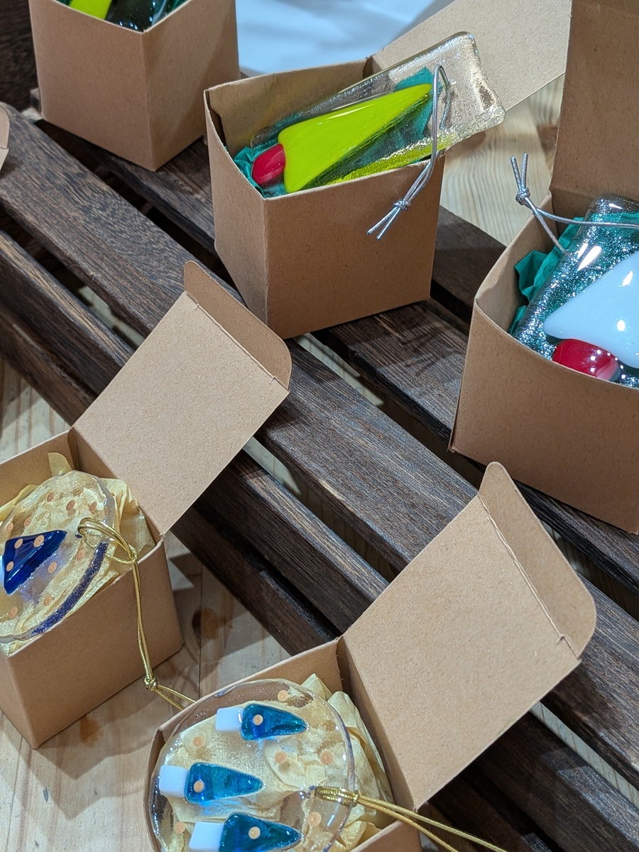 Glass Christmas Tree Circles - Image 5