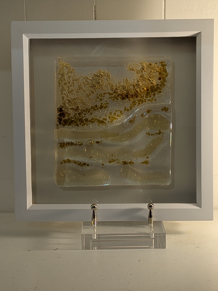 'Irish Gold' Glass Art 24cm x 24cm