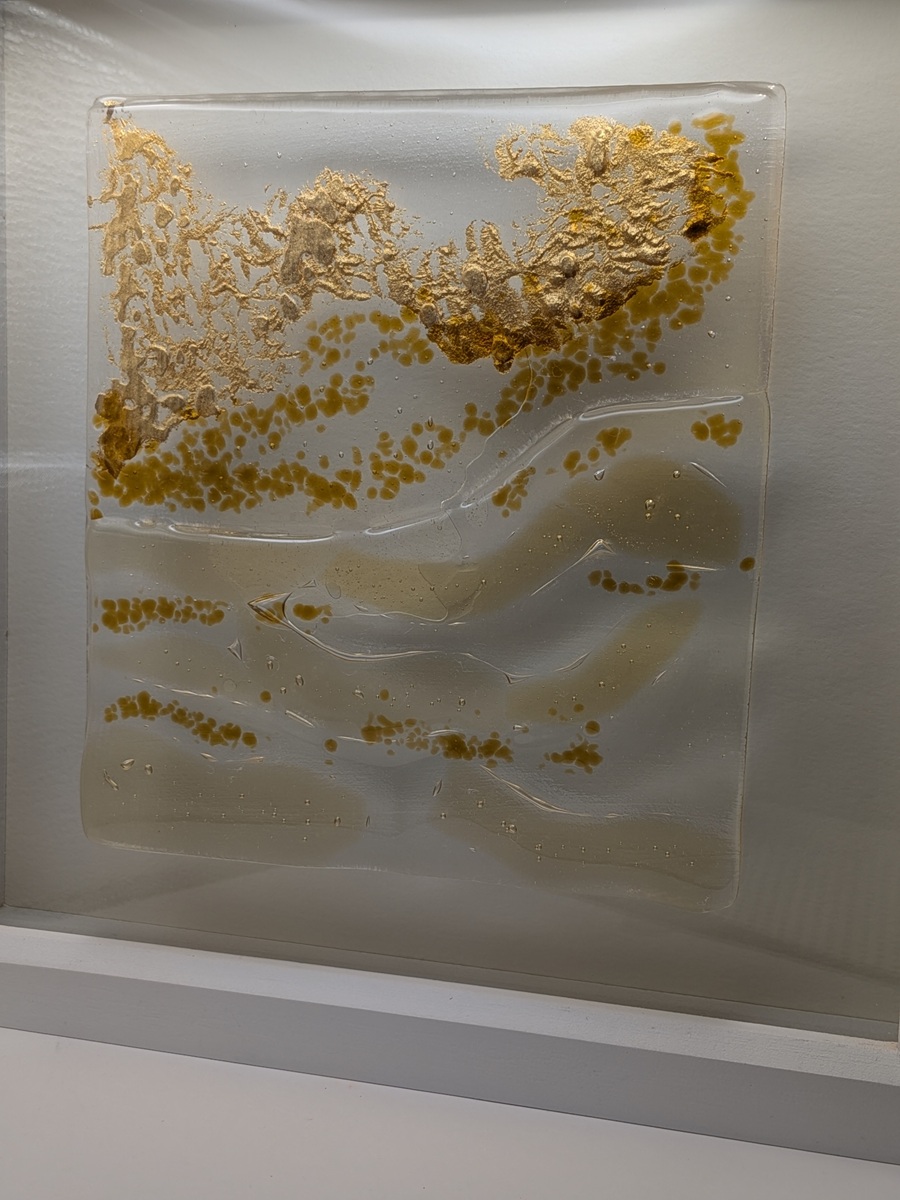 'Irish Gold' Glass Art 24cm x 24cm